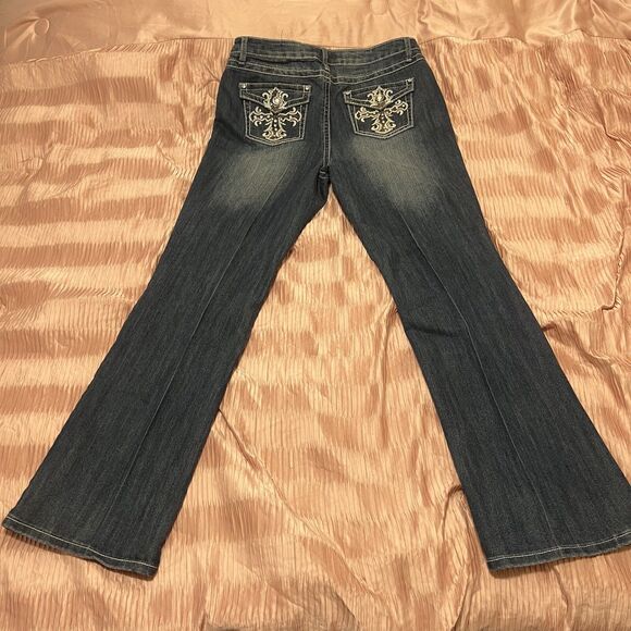 Cato Bootcut Jeans Size 12 Rhinestone Cross Studded Back Pocket Bling - Picture 3 of 8